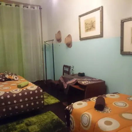 Al-almada-2 Habitación en casa particular